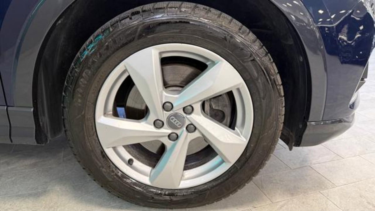 Audi Q3 40 TDI quattro S tronic Business Advanced (10)