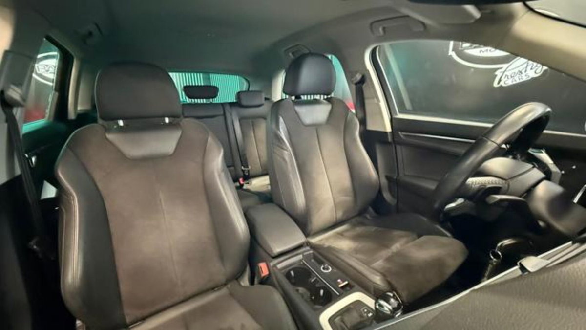 Audi Q3 40 TDI quattro S tronic Business Advanced (13)