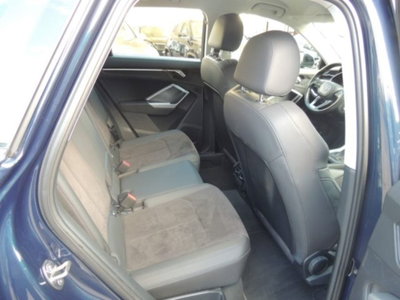 Audi Q3 40 TDI quattro S tronic Business Advanced (7)