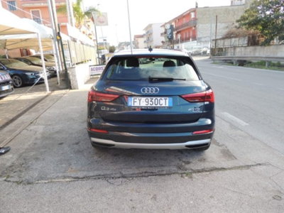 Audi Q3 40 TDI quattro S tronic Business Advanced (9)