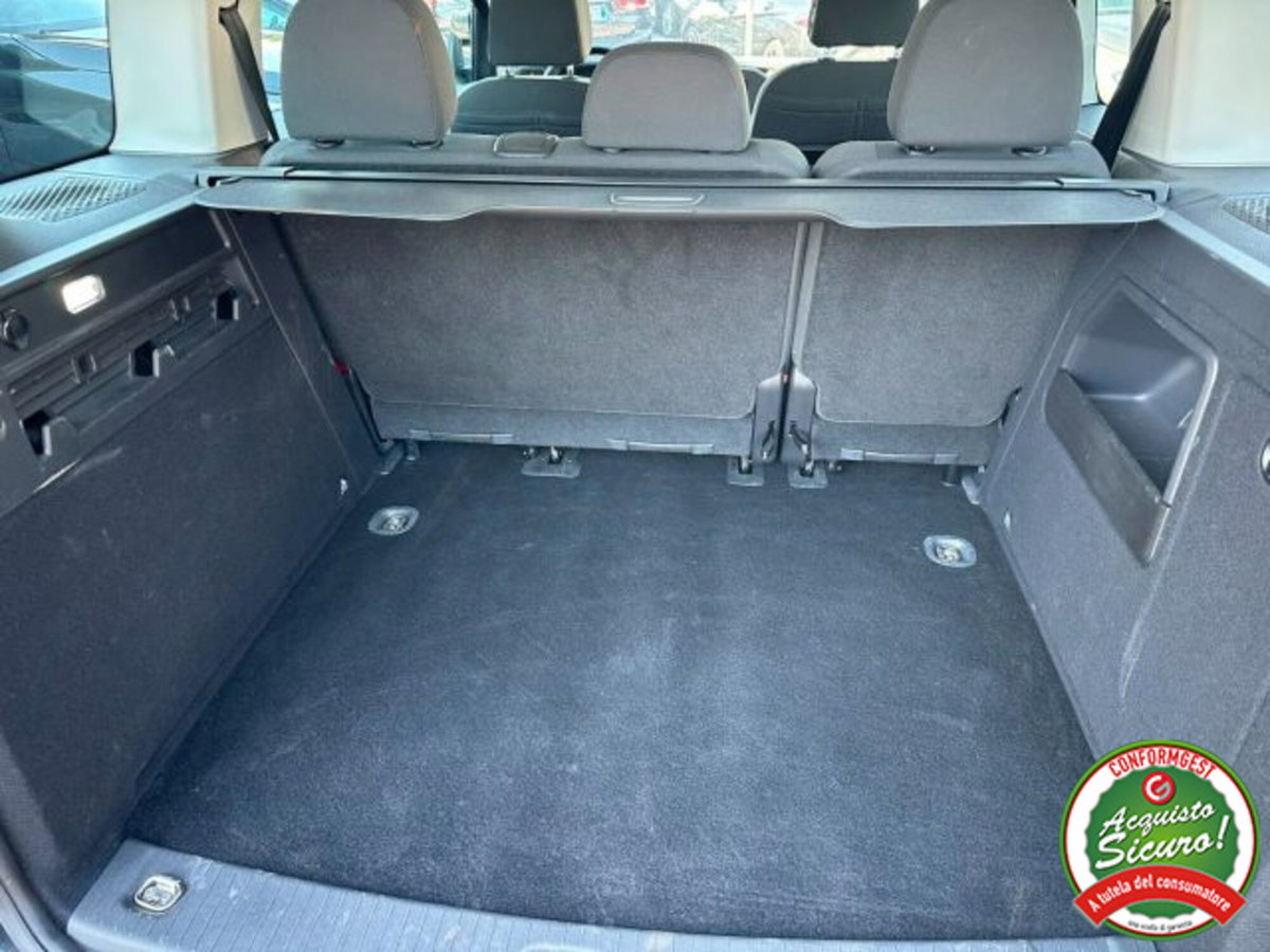 Volkswagen Caddy 2.0 TDI 102 CV (18)