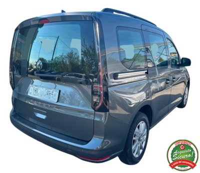 Volkswagen Caddy 2.0 TDI 102 CV (3)