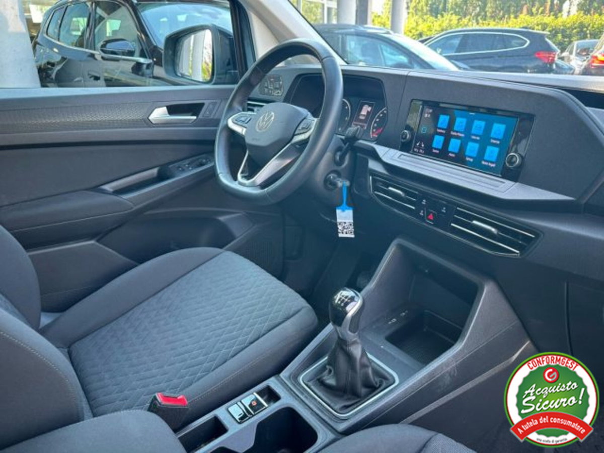 Volkswagen Caddy 2.0 TDI 102 CV (9)