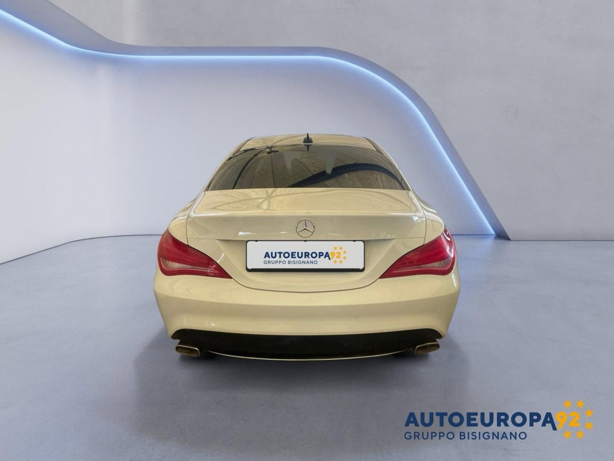 Mercedes-Benz CLA 200 d Automatic Sport (2)