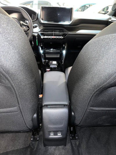 Peugeot 2008 PureTech 130 S&S EAT8 Allure Pack (20)
