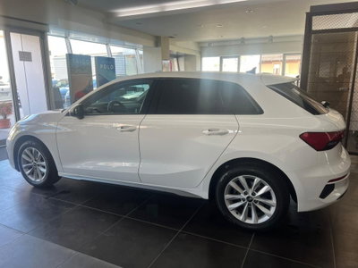 Audi A3 Sportback 35 TDI S tronic Business (4)