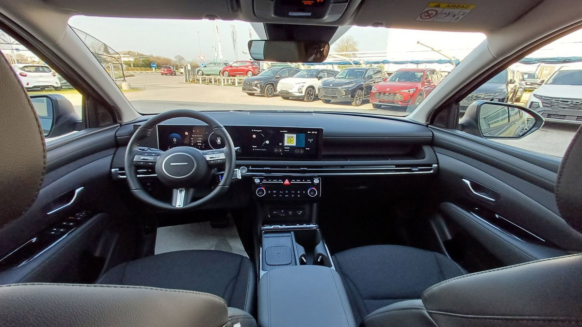 Hyundai Tucson 1.6 hev Exellence 2wd auto (12)