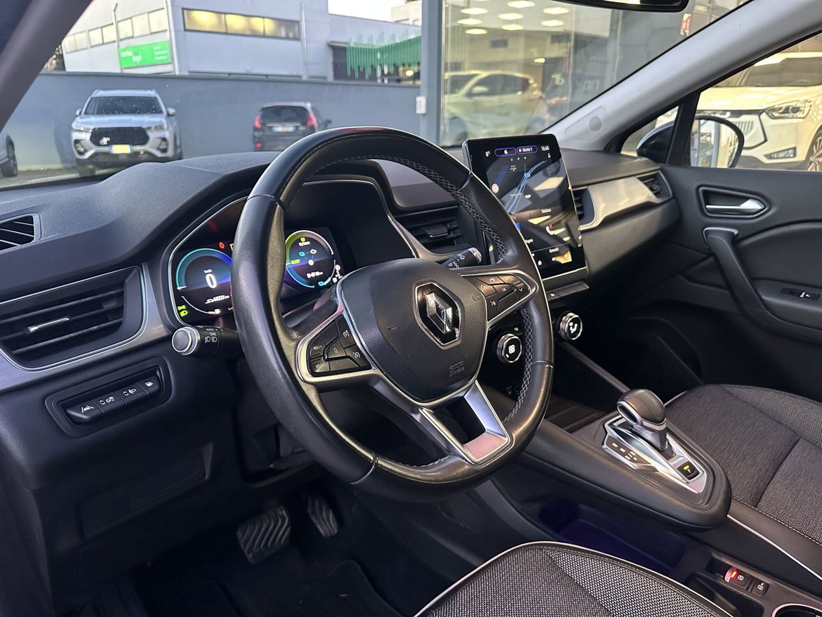 Renault Captur Plug-in Hybrid E-Tech 160 CV Intens (10)