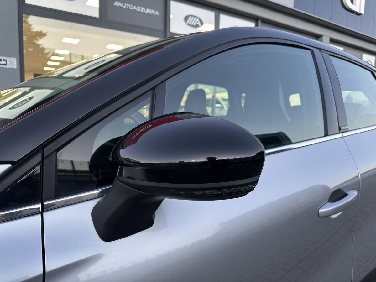 Renault Captur Plug-in Hybrid E-Tech 160 CV Intens (16)