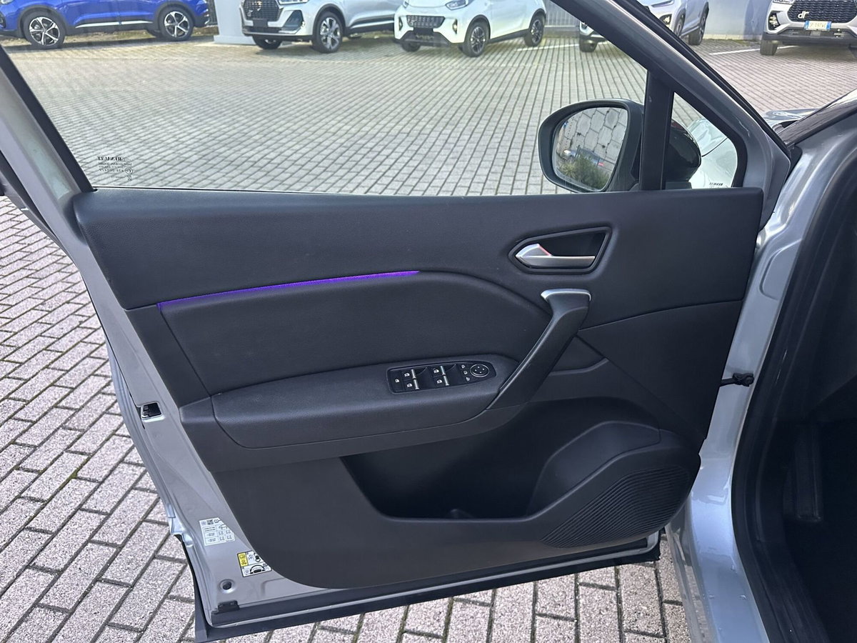 Renault Captur Plug-in Hybrid E-Tech 160 CV Intens (18)
