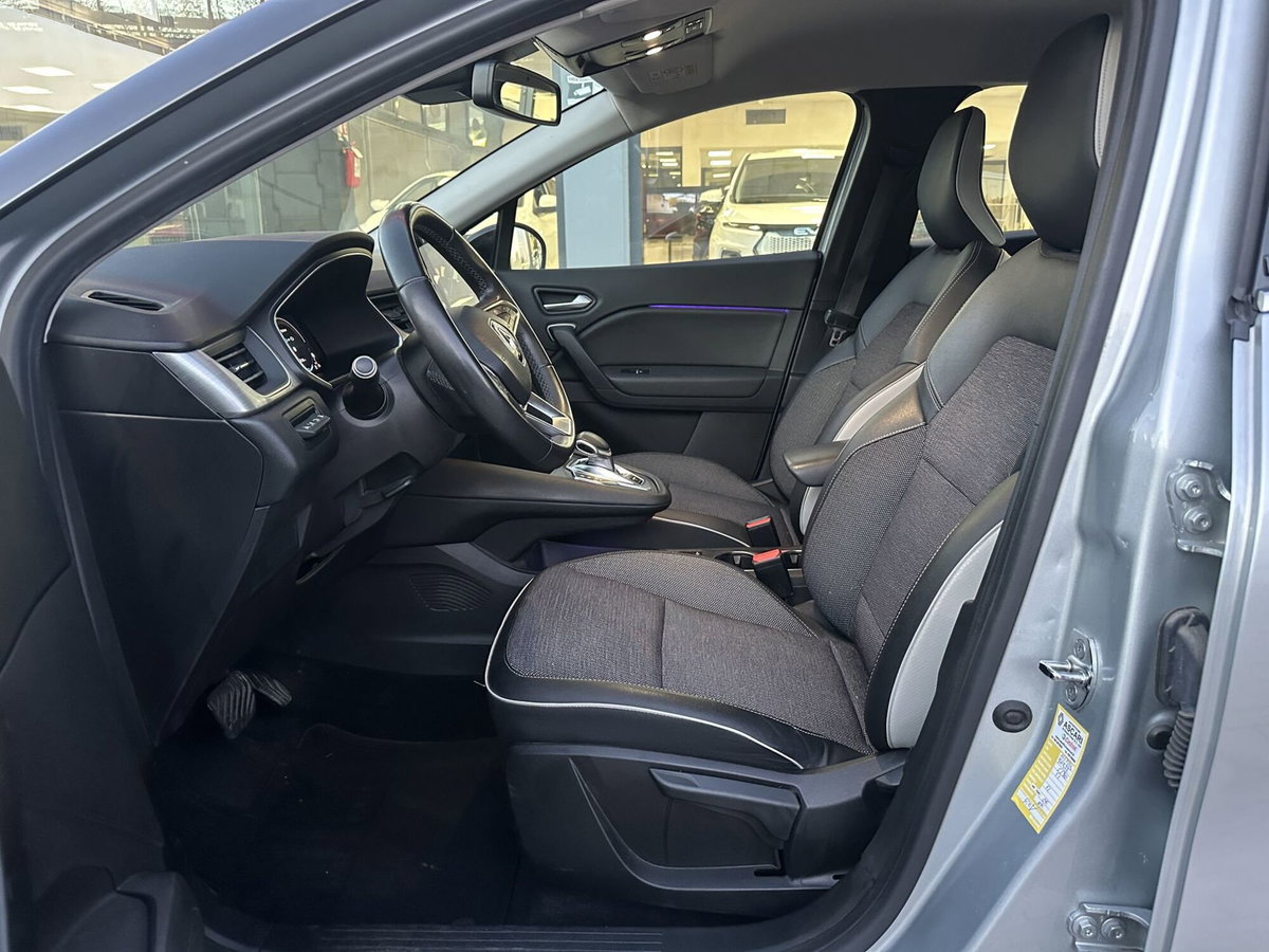 Renault Captur Plug-in Hybrid E-Tech 160 CV Intens (9)