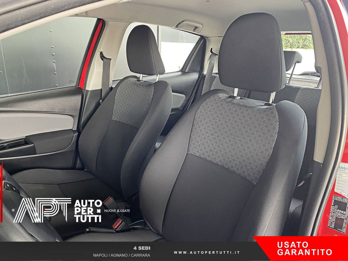Toyota Yaris 1.0 5 porte Active (11)