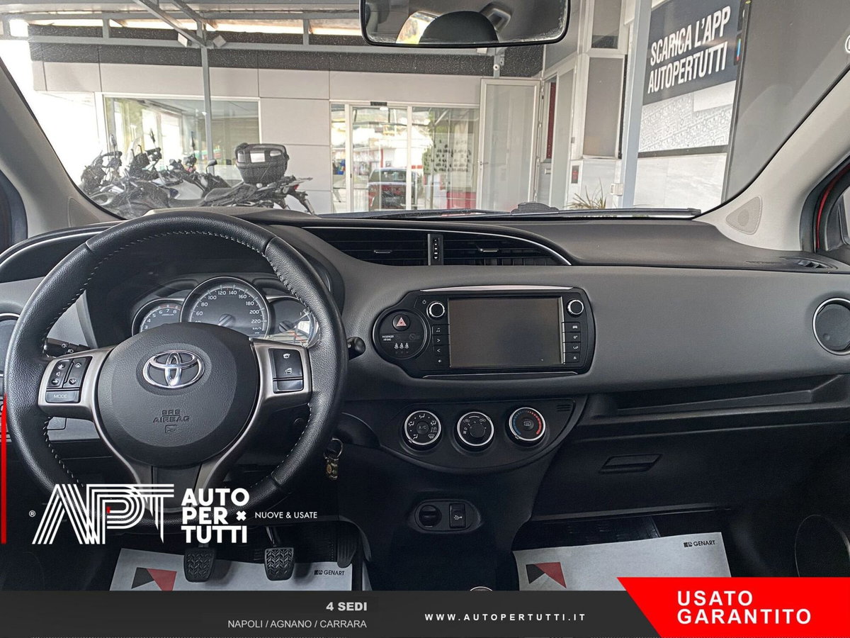 Toyota Yaris 1.0 5 porte Active (13)