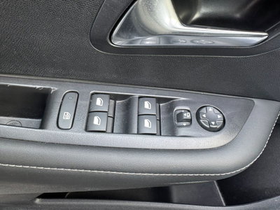 Peugeot 208 BlueHDi 100 Stop&Start 5 porte Allure (11)