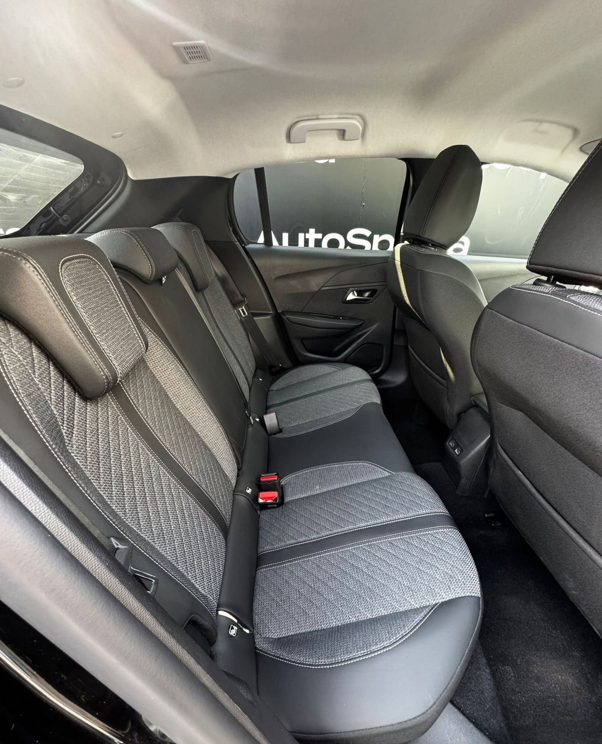Peugeot 208 BlueHDi 100 Stop&Start 5 porte Allure (14)