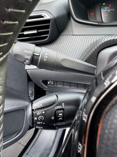 Peugeot 208 BlueHDi 100 Stop&Start 5 porte Allure (20)