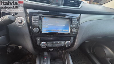 Nissan Qashqai 1.6 dCi 2WD Tekna (13)