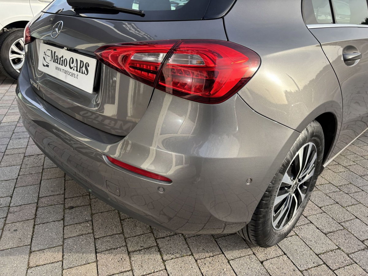 Mercedes-Benz Classe A 200 d Automatic Business (13)