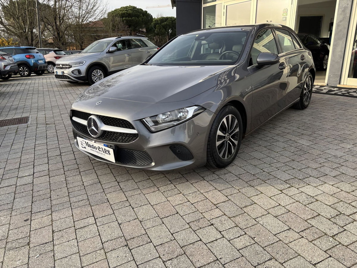 Mercedes-Benz Classe A 200 d Automatic Business (2)