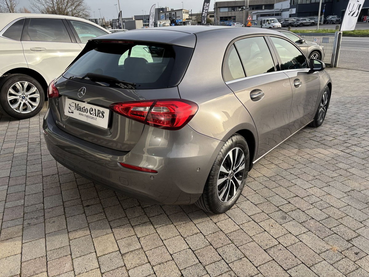 Mercedes-Benz Classe A 200 d Automatic Business (4)