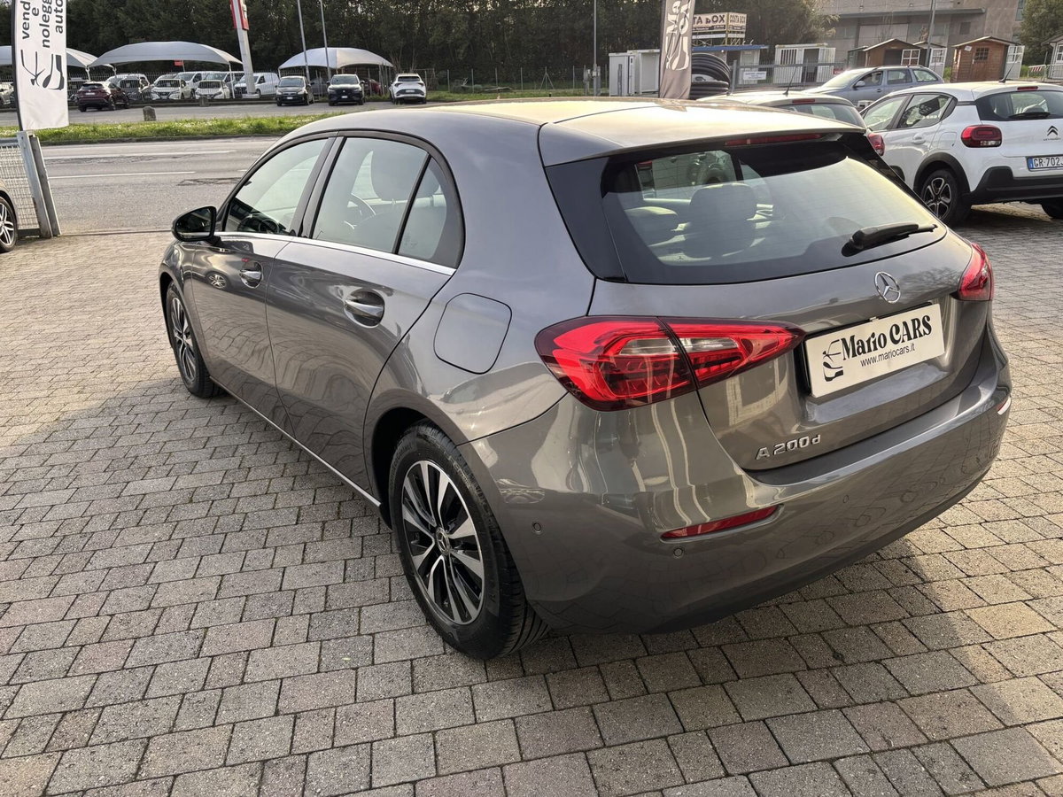 Mercedes-Benz Classe A 200 d Automatic Business (6)
