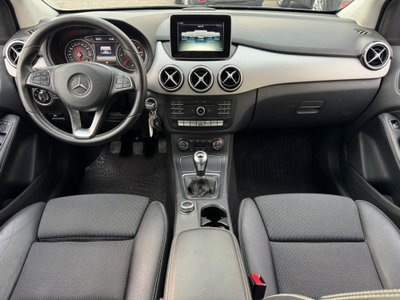 Mercedes-Benz Classe B 180 d Sport (10)