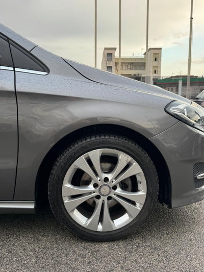 Mercedes-Benz Classe B 180 d Sport (15)