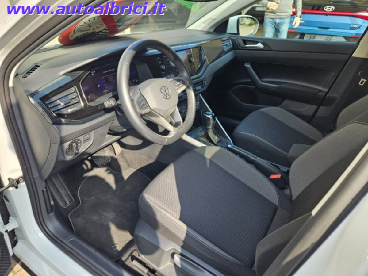 Volkswagen Taigo 1.0 tsi Life 115cv dsg (16)