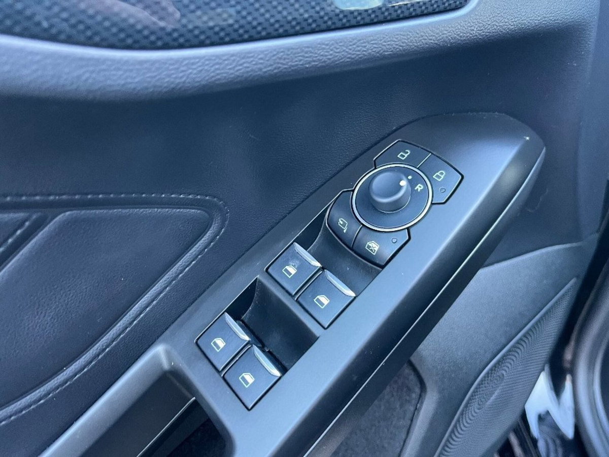 Ford Focus 1.5 EcoBlue 115 CV automatico 5p. ST-Line Style (10)