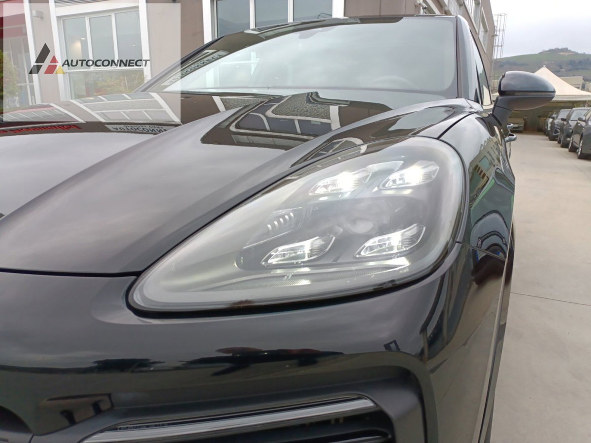 Porsche Cayenne 3.0 V6 E-Hybrid (9)