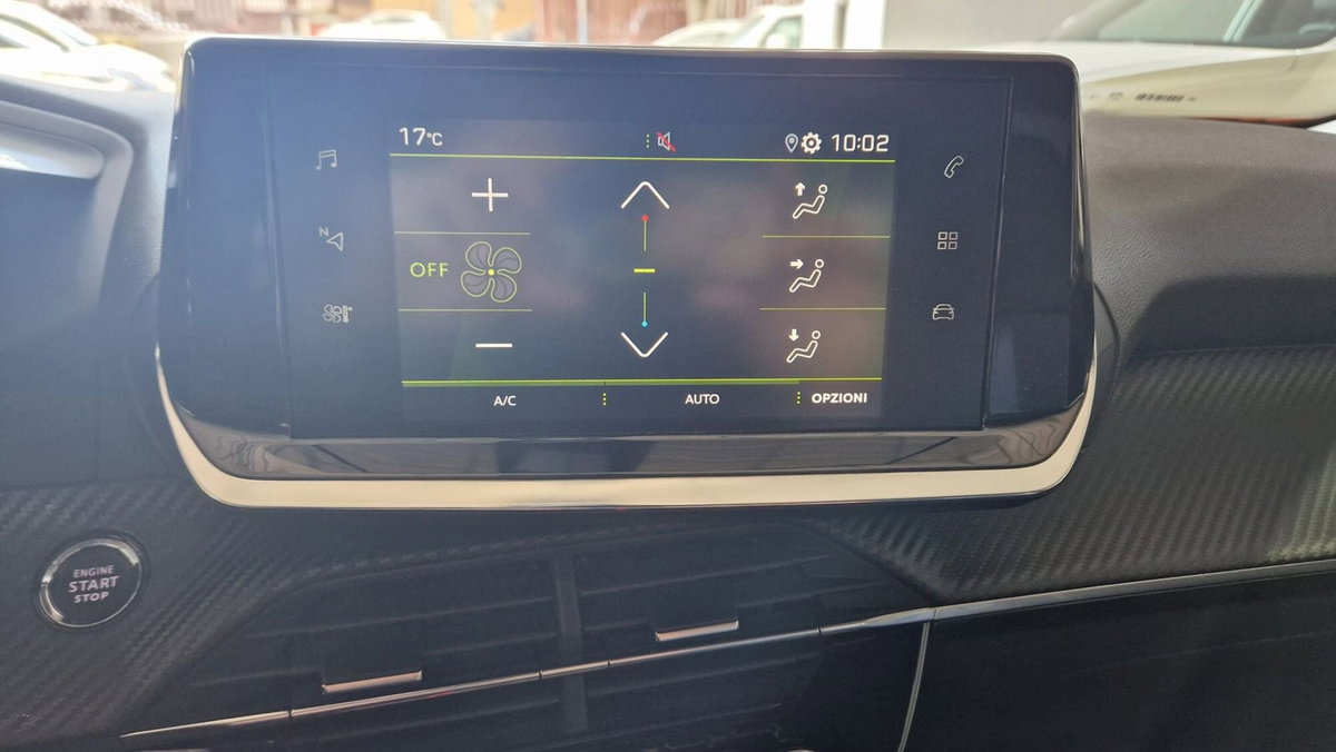 Peugeot 2008 BlueHDi 100 S&S Allure (7)