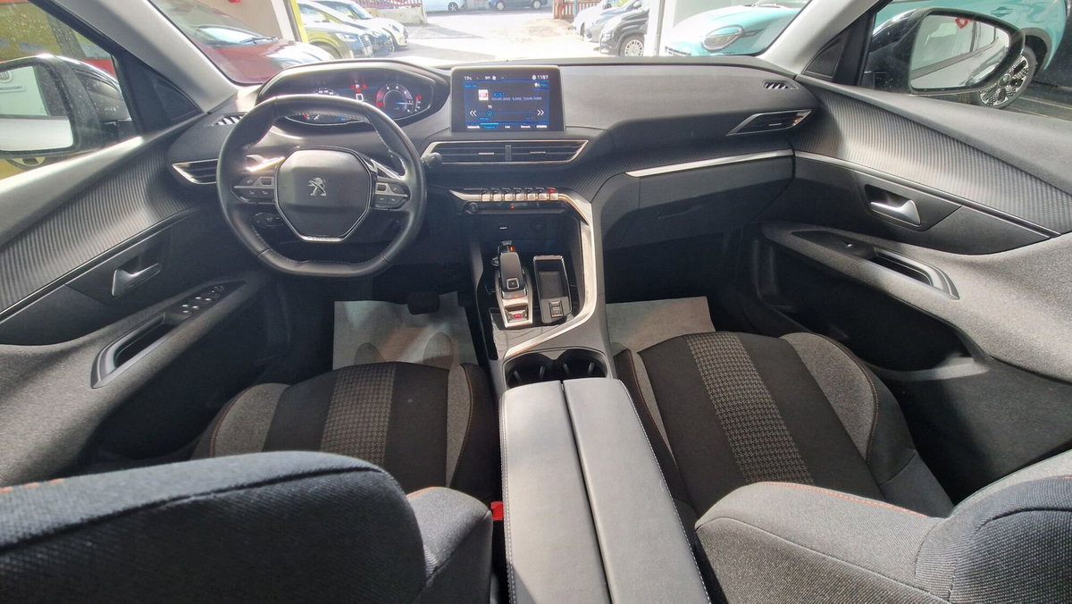 Peugeot 3008 BlueHDi 130 S&S EAT8 Active Pack (9)