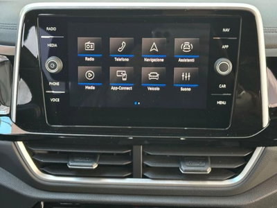 Volkswagen T-Roc 1.5 tsi R-Line dsg (12)