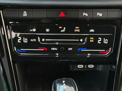 Volkswagen T-Roc 1.5 tsi R-Line dsg (13)