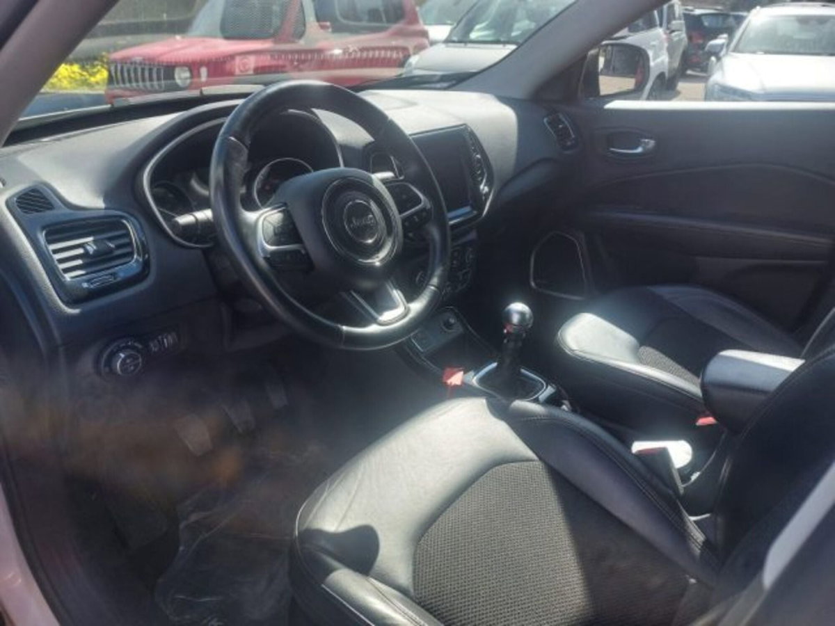 Jeep Compass 1.6 Multijet II 2WD Limited (10)