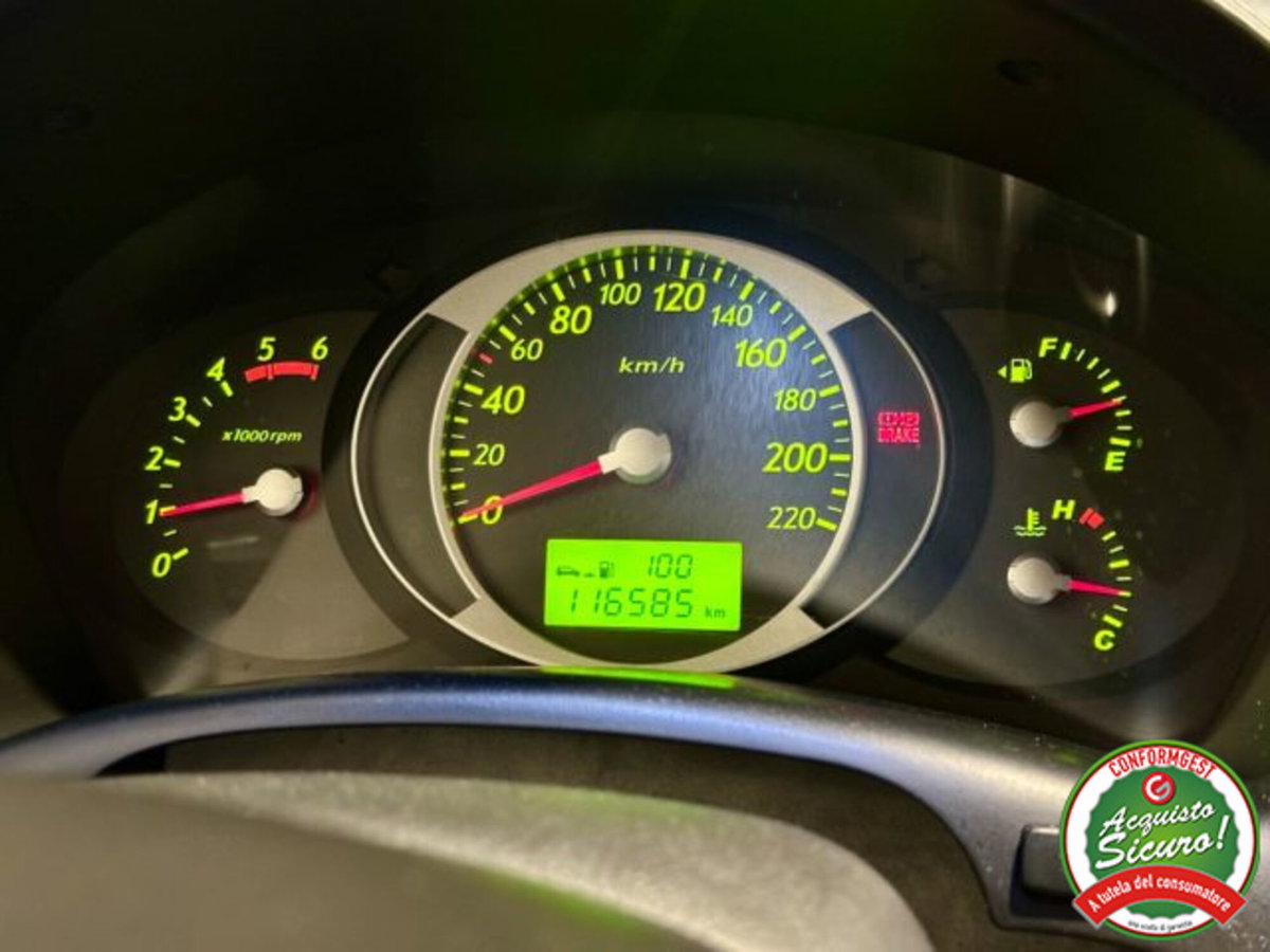 Hyundai Tucson 2.0 CRDi VGT Dynamic (14)