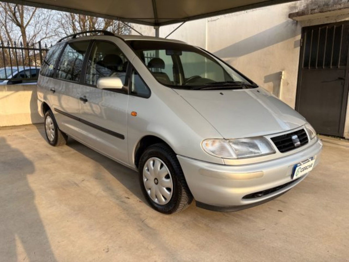 SEAT Alhambra TDI SE (3)