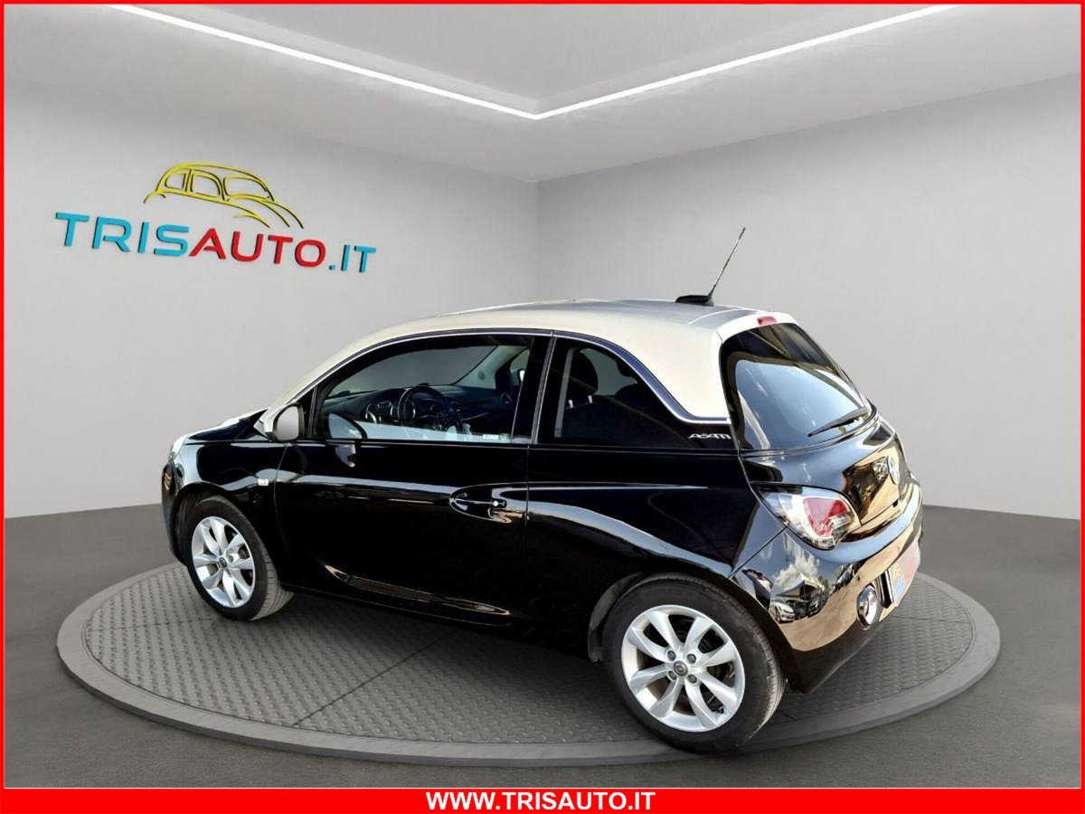 Opel Adam 1.2 70 CV (2)