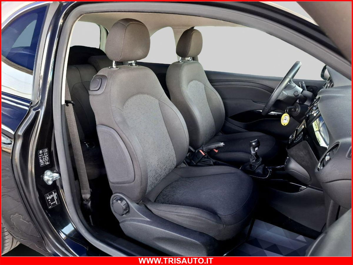 Opel Adam 1.2 70 CV (7)
