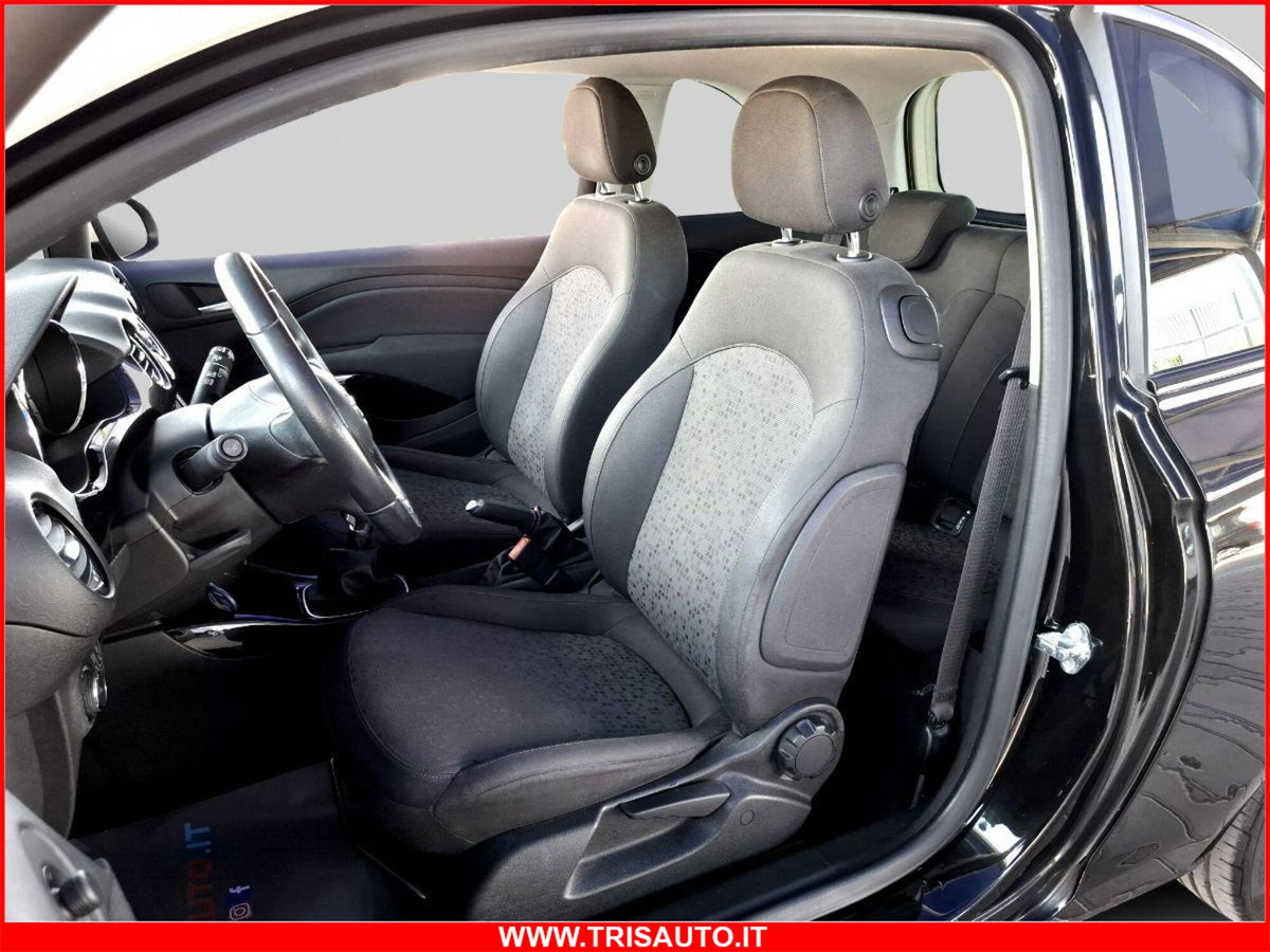 Opel Adam 1.2 70 CV (8)