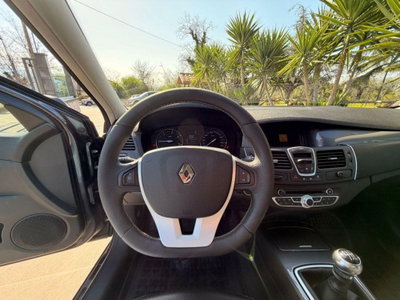 Renault Laguna 2.0 dCi 150CV 4Control (11)