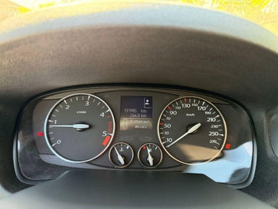 Renault Laguna 2.0 dCi 150CV 4Control (16)