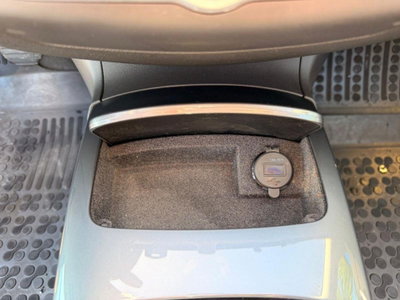 Renault Laguna 2.0 dCi 150CV 4Control (19)