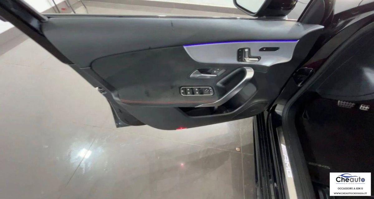 Mercedes-Benz Classe A 45 AMG 4Matic Automatic (8)