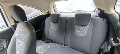 Ford Ka 1.3 TDCi 75CV (11)