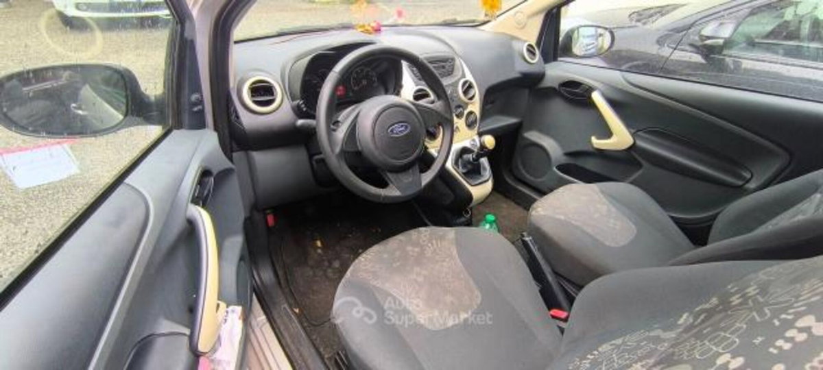 Ford Ka 1.3 TDCi 75CV (5)