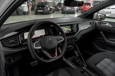 Volkswagen Polo 2.0 tsi GTI dsg (19)