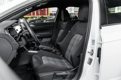 Volkswagen Polo 2.0 tsi GTI dsg (3)