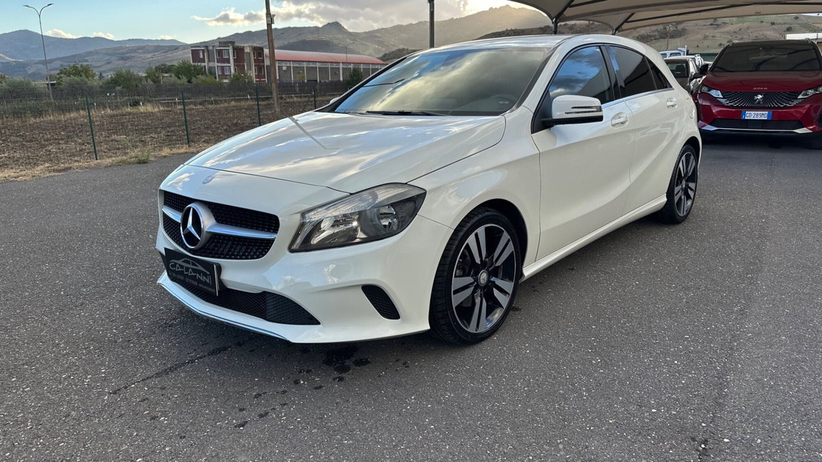 Mercedes-Benz Classe A 200 d Sport (2)