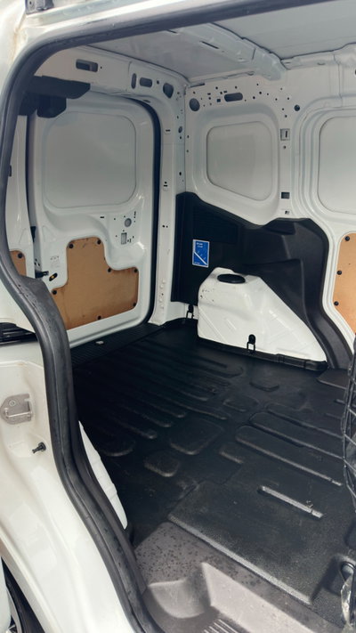 Ford Transit Courier 1.5 TDCi 75CV  Trend (15)